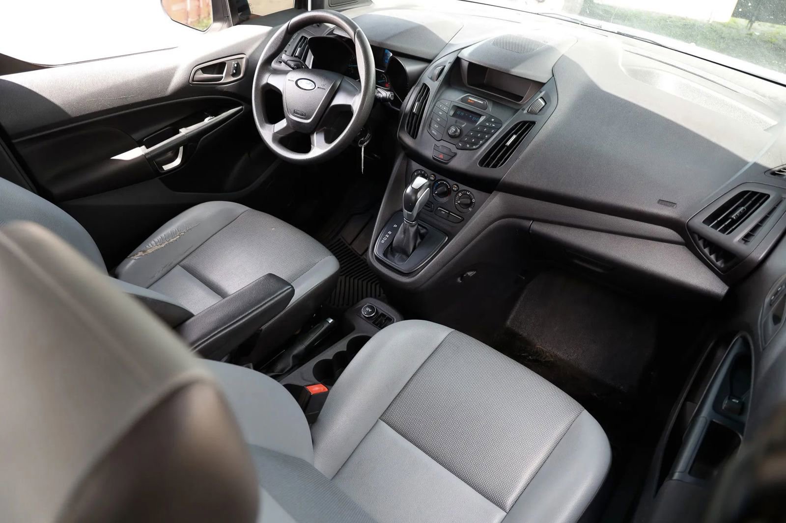 Used 2017 Ford Transit Connect XL FWD image 19