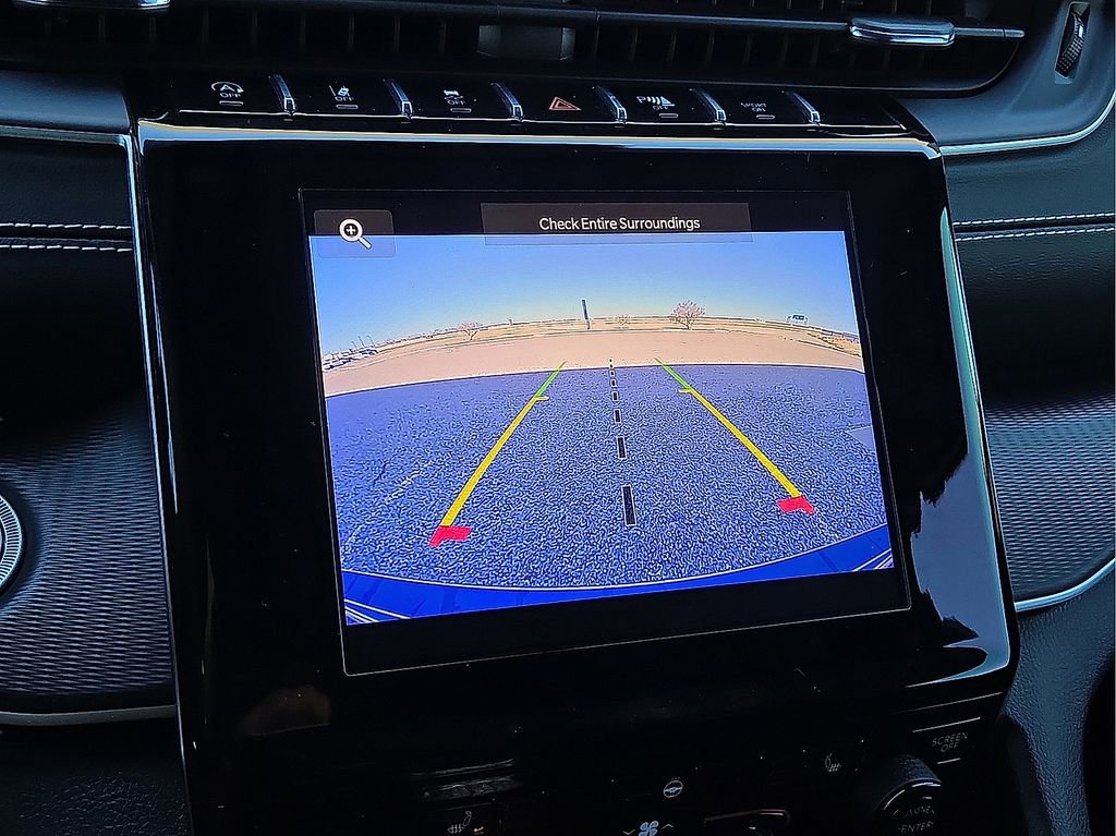 Used 2023 Jeep Grand Cherokee Altitude image 29