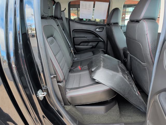 Used 2017 GMC Canyon SLE w/ All Terrain Package AWD/4WD image 28