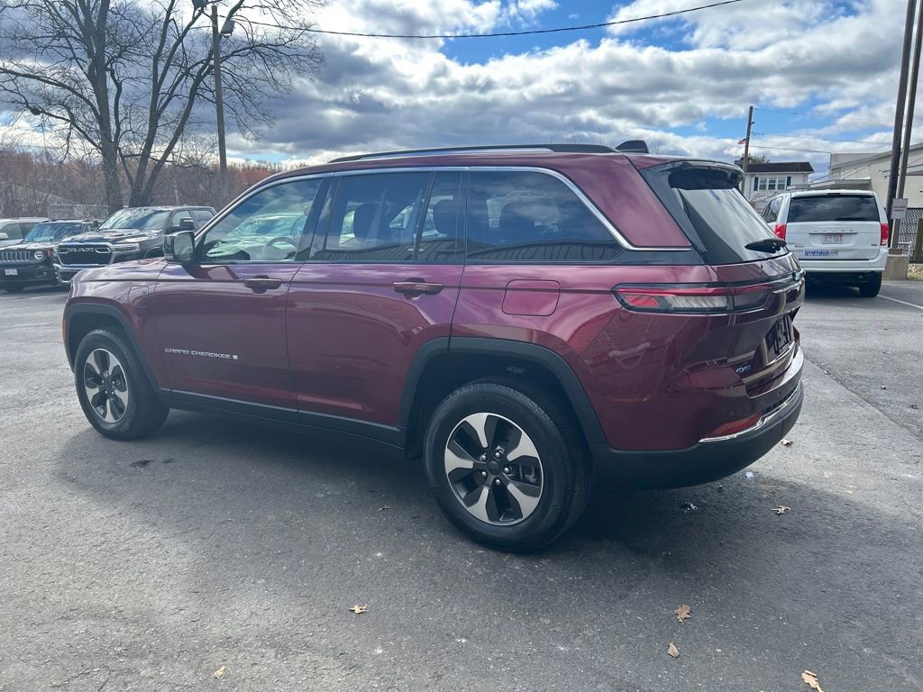 Used 2023 Jeep Grand Cherokee 4WD 4xe image 6