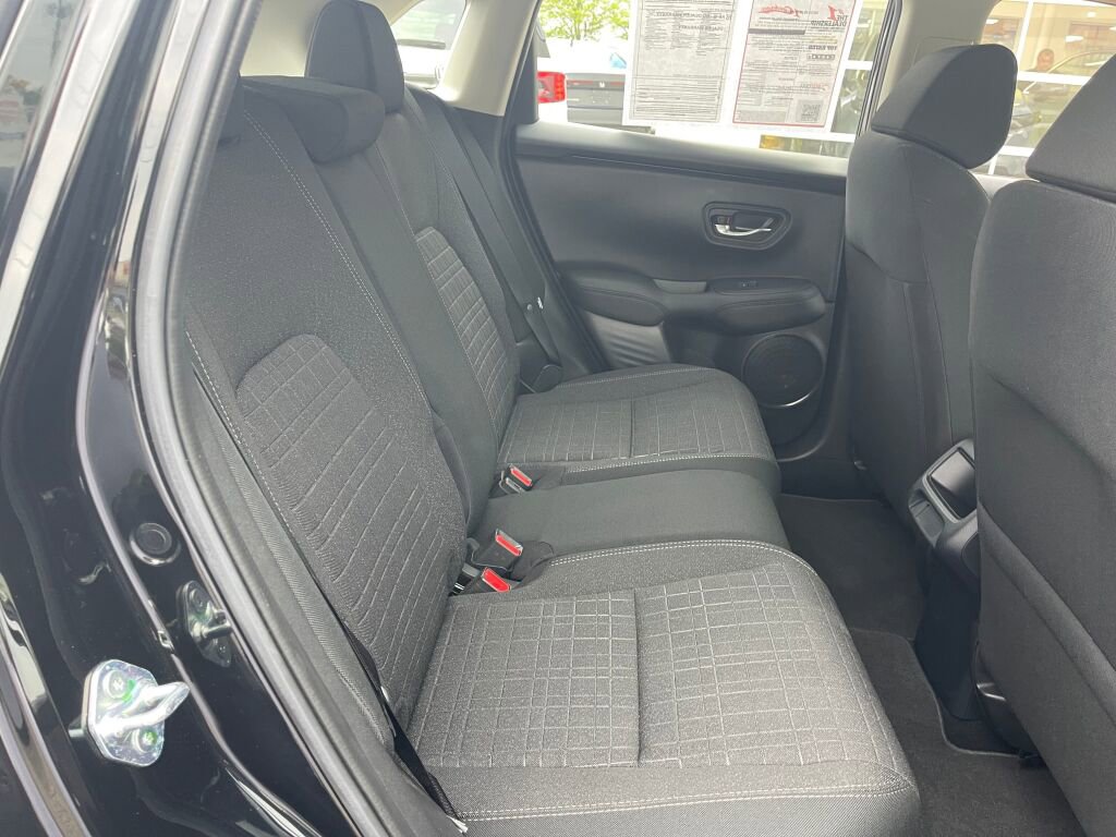 Certified 2024 Honda HR-V LX image 27