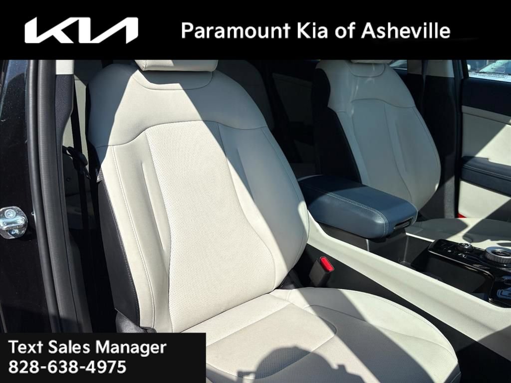 Certified 2025 Kia Sportage EX AWD/4WD image 20