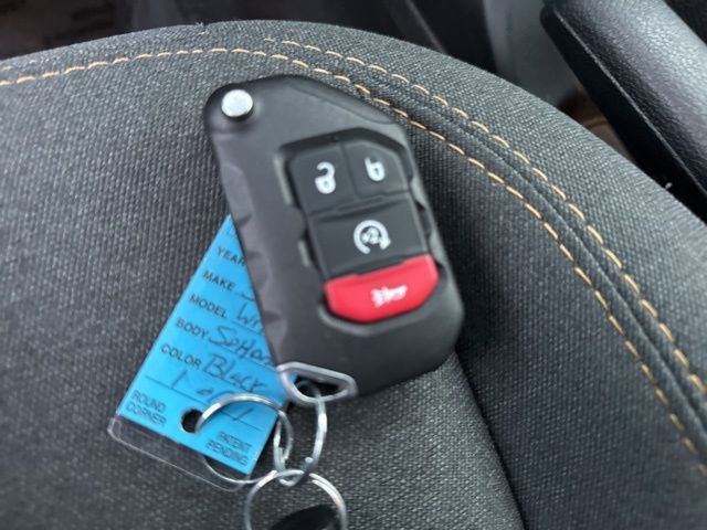 Used 2024 Jeep Wrangler Sahara image 37