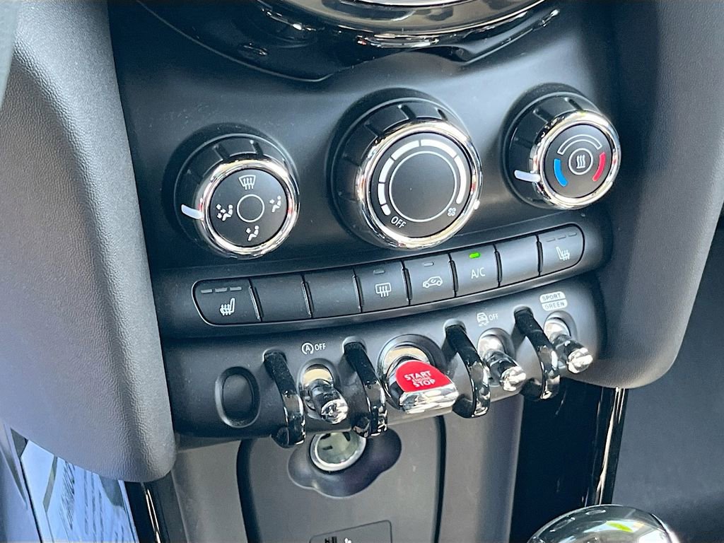 Used 2020 MINI Cooper S w/ Storage Package image 15