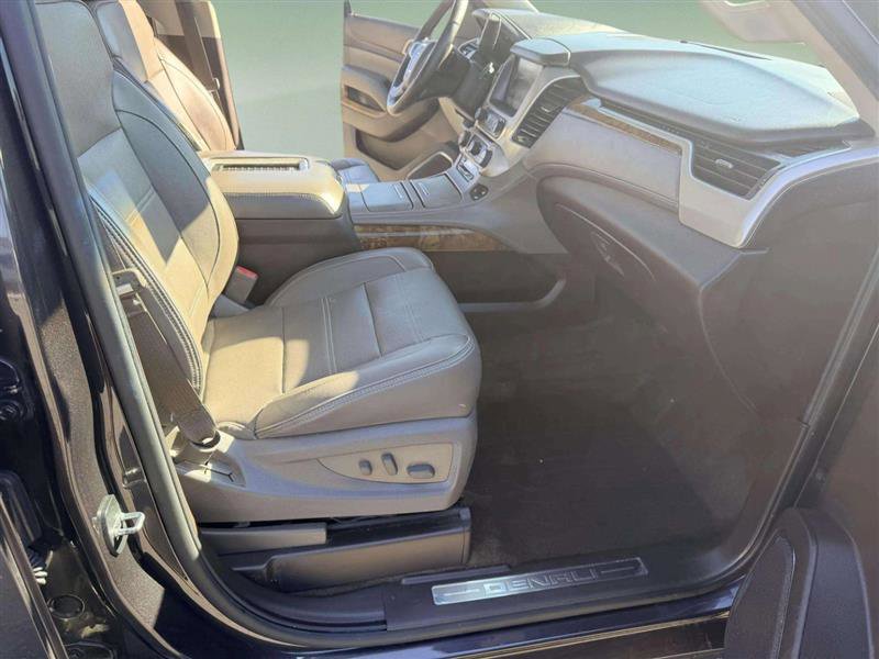 Used 2015 GMC Yukon Denali w/ Premium Package image 30