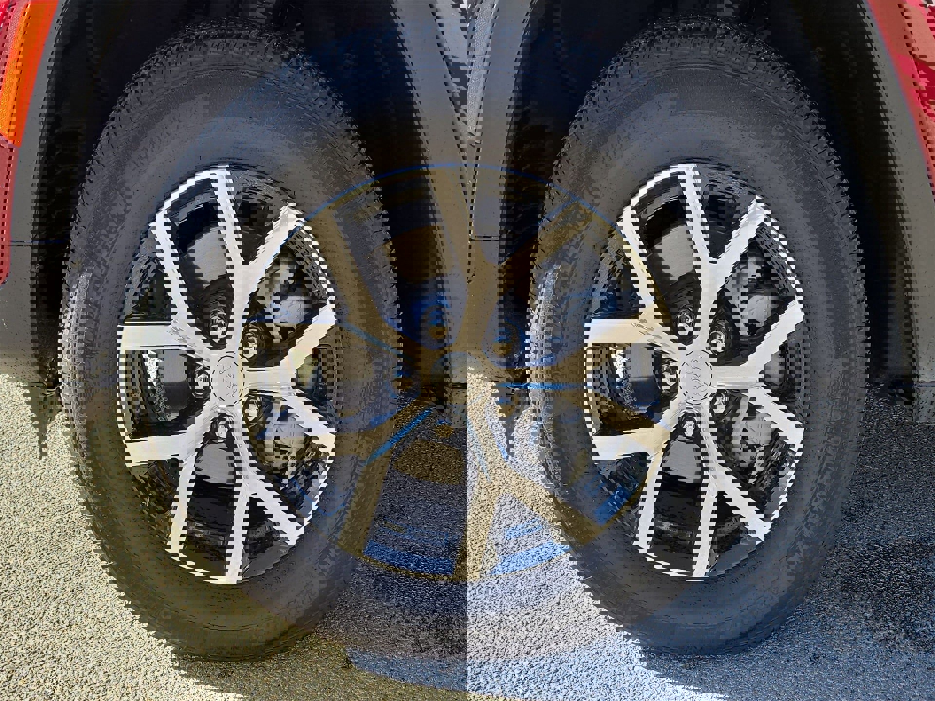 Used 2024 Jeep Grand Cherokee Limited w/ Luxury Tech Group II image 11