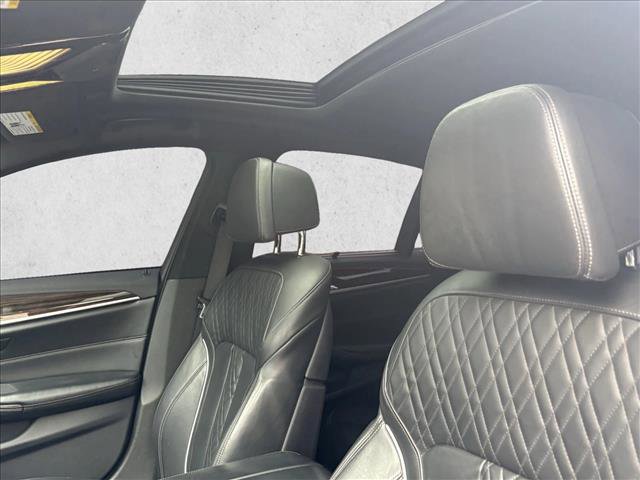 Used 2019 BMW M550i xDrive AWD/4WD image 11