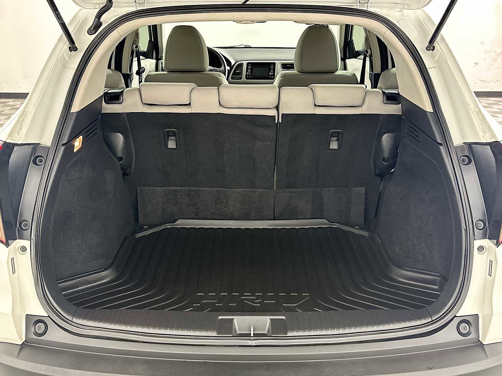 Used 2017 Honda HR-V LX image 22