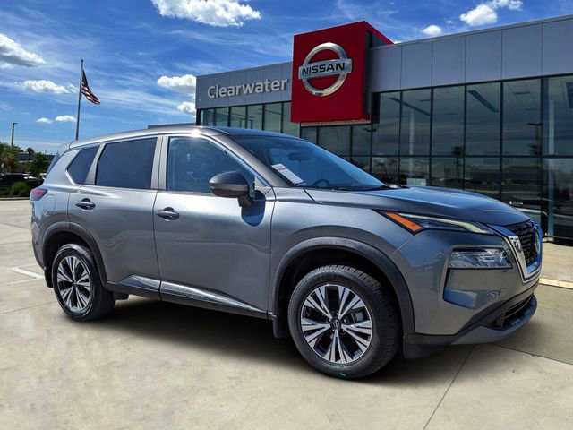 Used 2023 Nissan Rogue SV image 1
