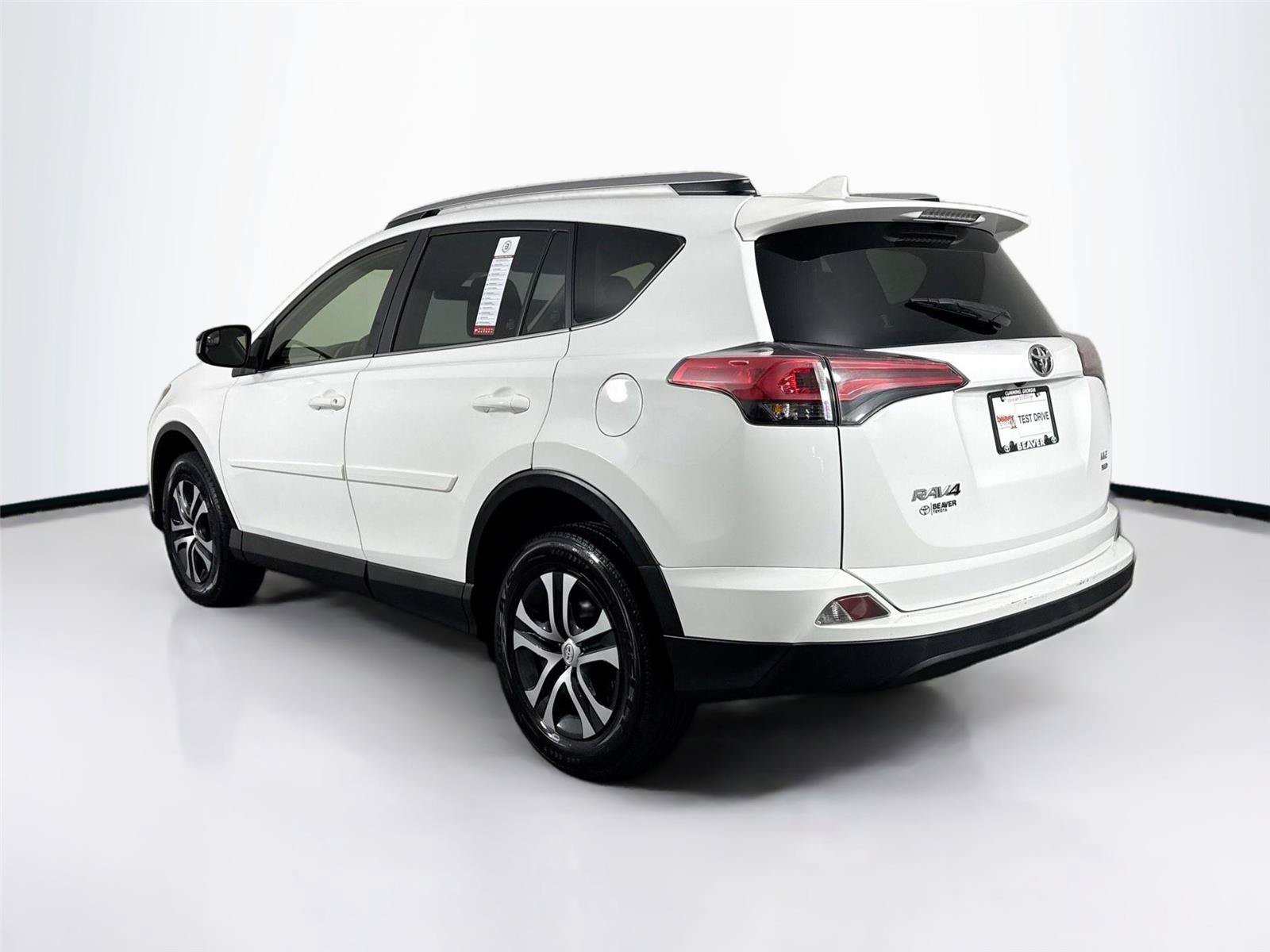 Used 2018 Toyota RAV4 LE w/ All Weather Liner Package AWD/4WD image 11