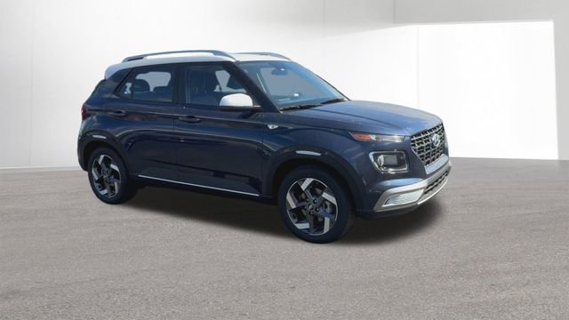 New 2026 Hyundai Venue SEL FWD image 2