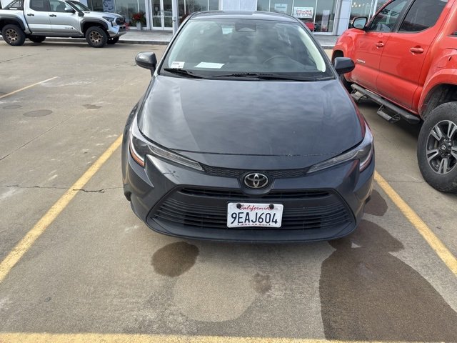 Used 2023 Toyota Corolla LE image 40