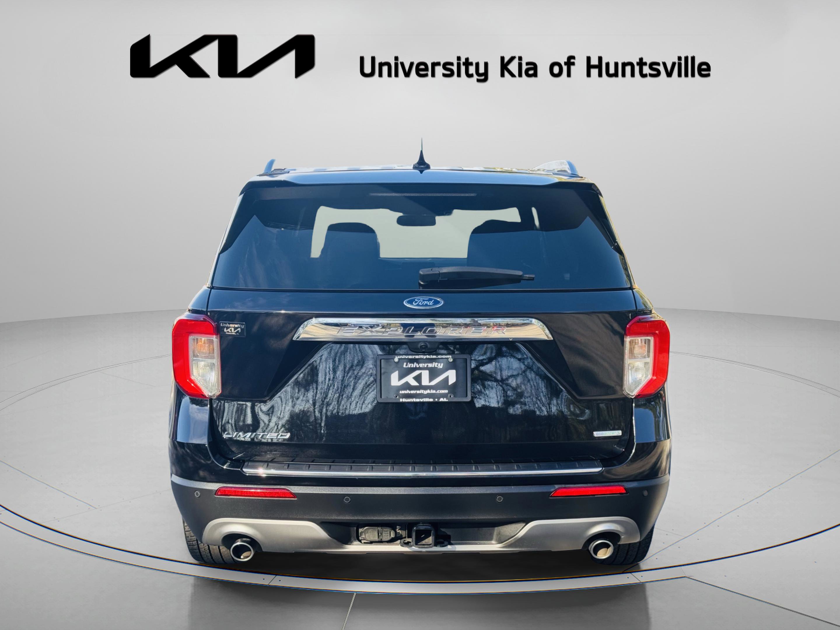 Used 2020 Ford Explorer Limited w/ Class III Trailer Tow Package image 6