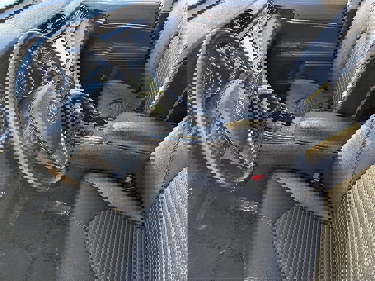 Used 2020 Toyota Camry image 19