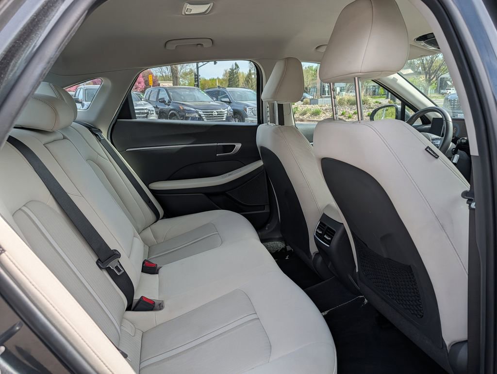 Used 2025 Hyundai Sonata SEL FWD image 17