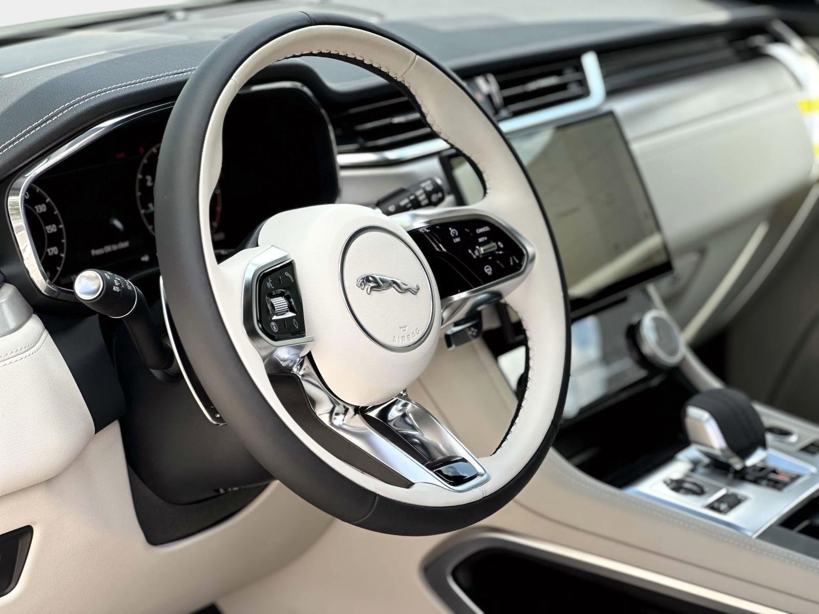 New 2026 Jaguar F-PACE R-Dynamic S AWD/4WD image 25