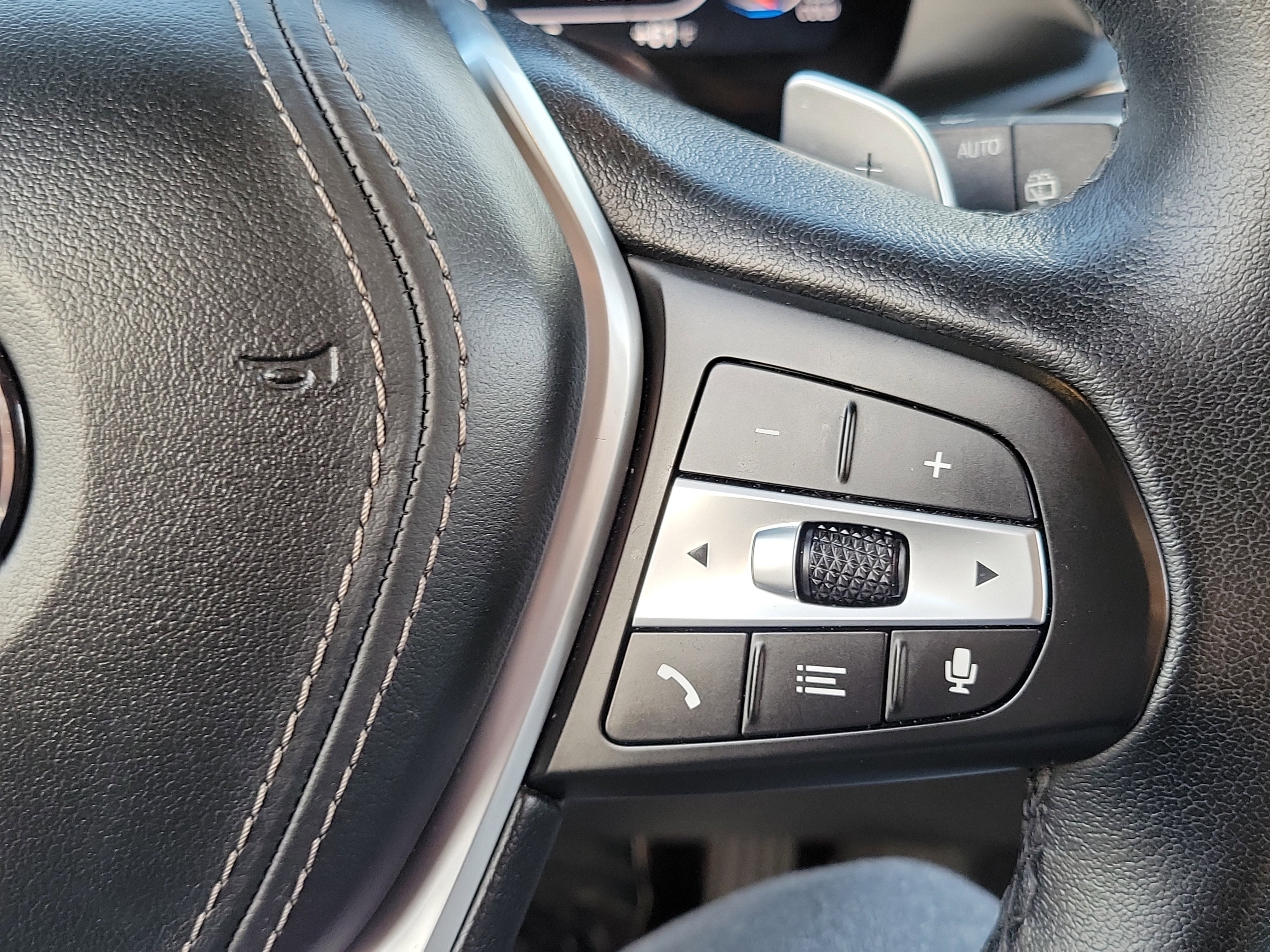 Used 2022 BMW X5 sDrive40i w/ Parking Assistance Package RWD image 10