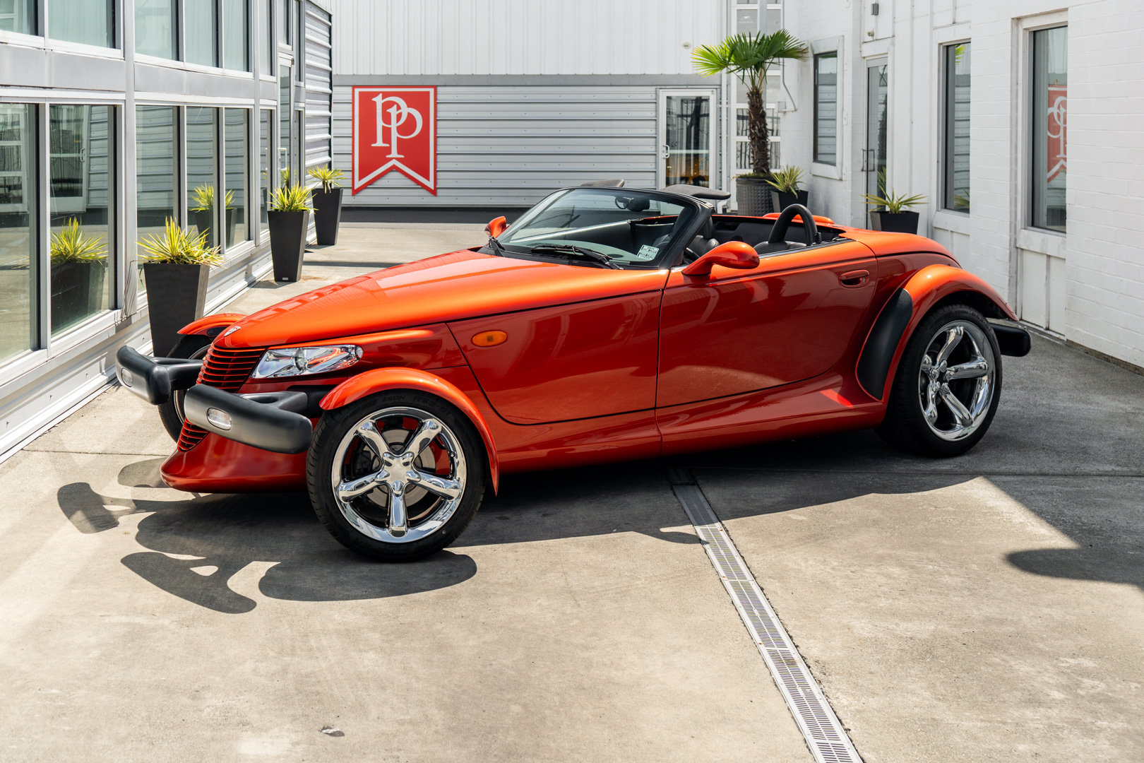 Used 2001 Plymouth Prowler RWD image 2