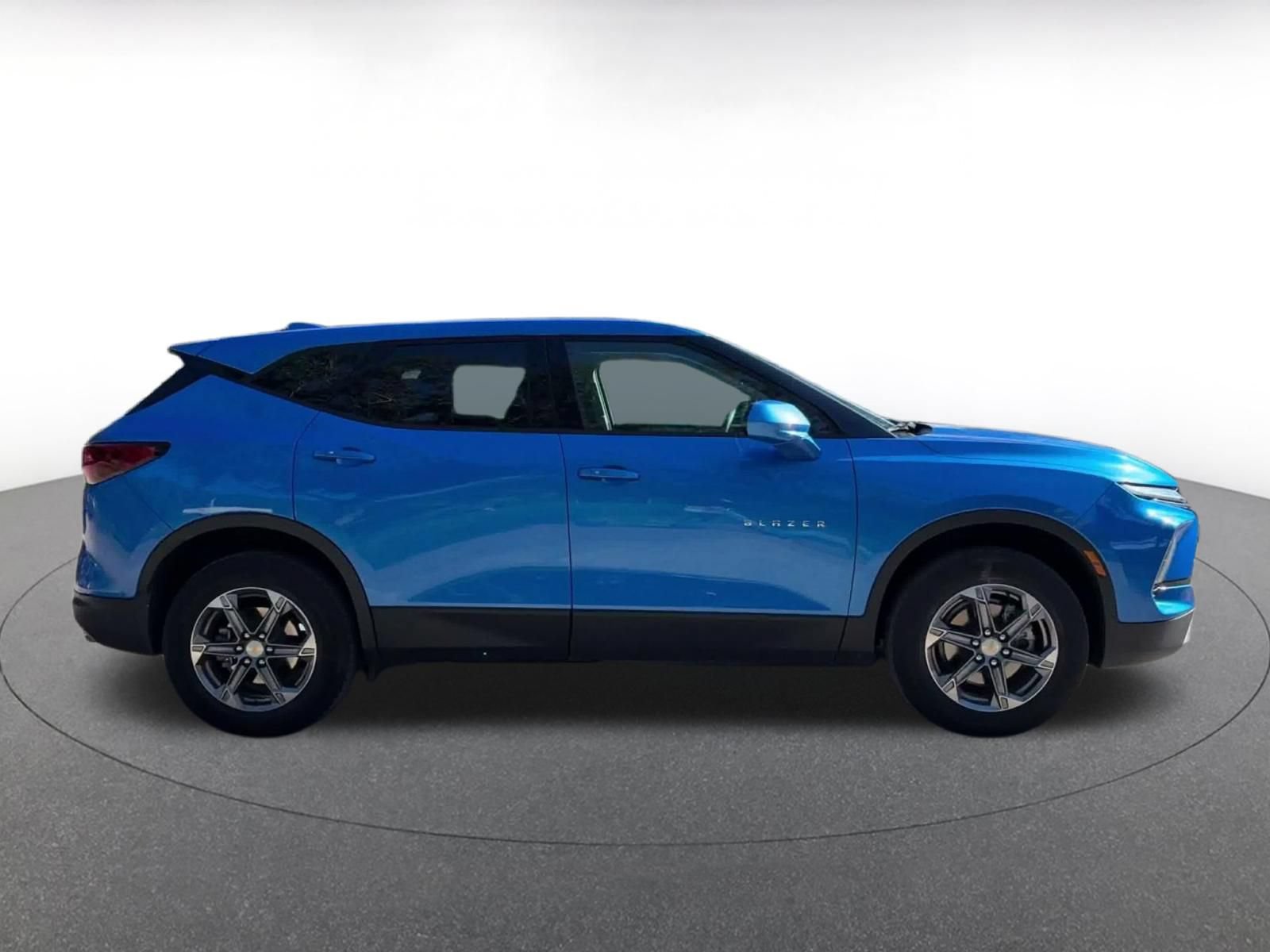 Used 2026 Chevrolet Blazer LT FWD image 15
