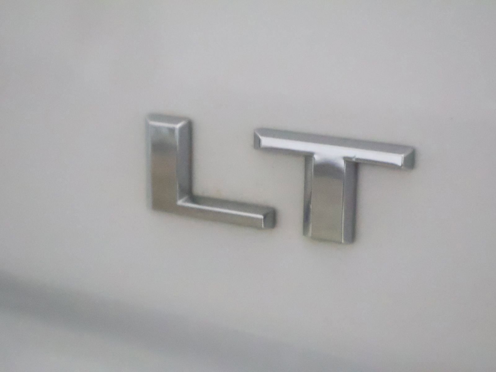 Used 2023 Chevrolet Silverado 1500 LT image 26