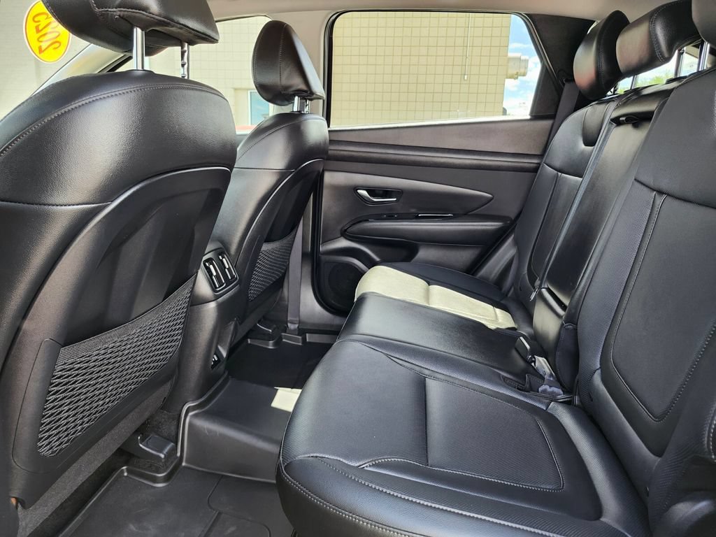 Used 2025 Hyundai Tucson Limited AWD/4WD image 17