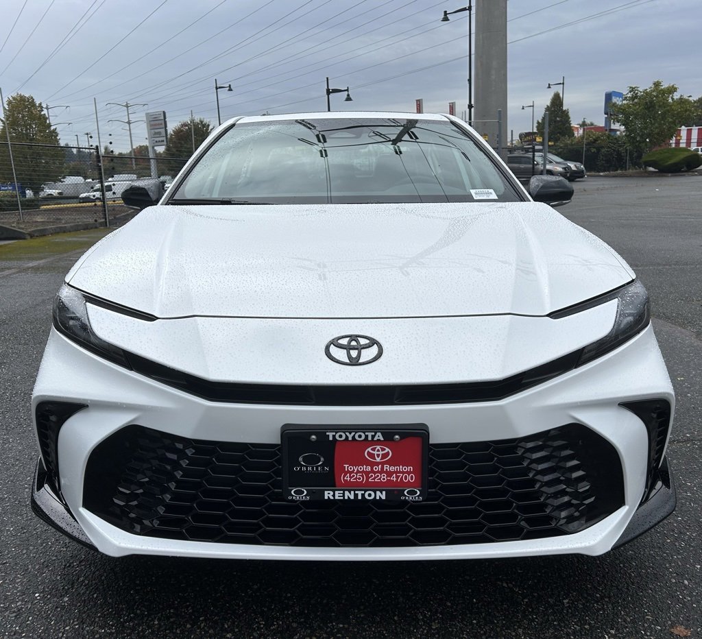 New 2026 Toyota Camry Hybrid image 2