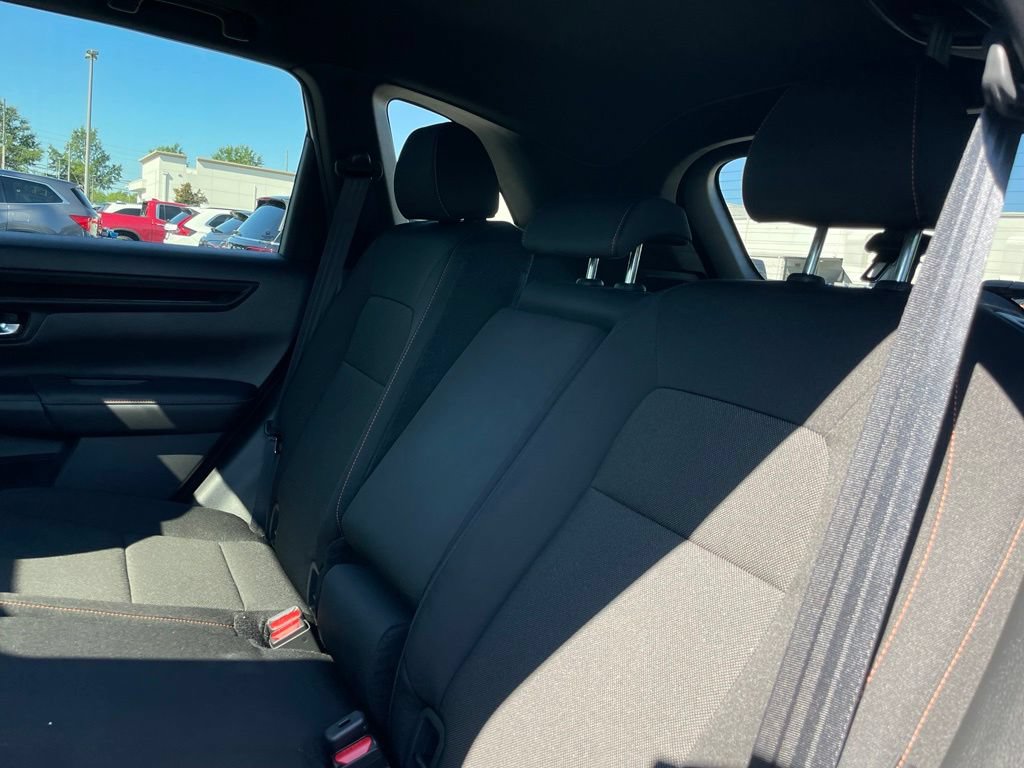 Used 2026 Honda CR-V Sport image 40