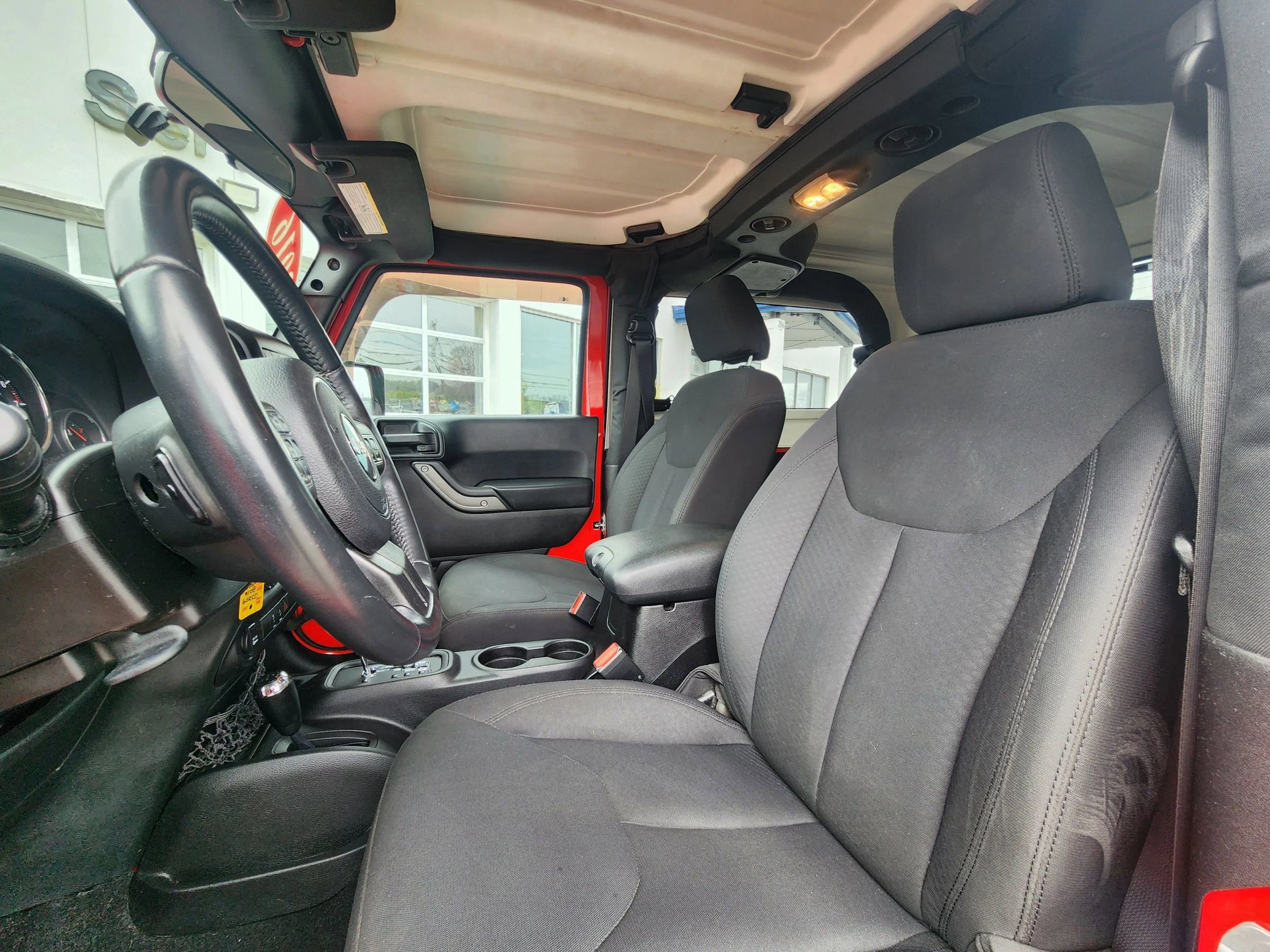 Used 2016 Jeep Wrangler Sport w/ Connectivity Group AWD/4WD image 26