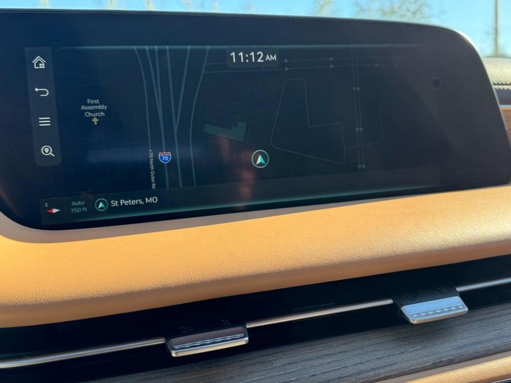 Certified 2023 Genesis G90 3.5T image 21