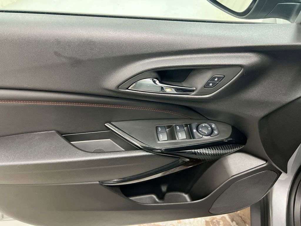 Used 2025 Chevrolet Trax RS w/ Driver Confidence Package image 20