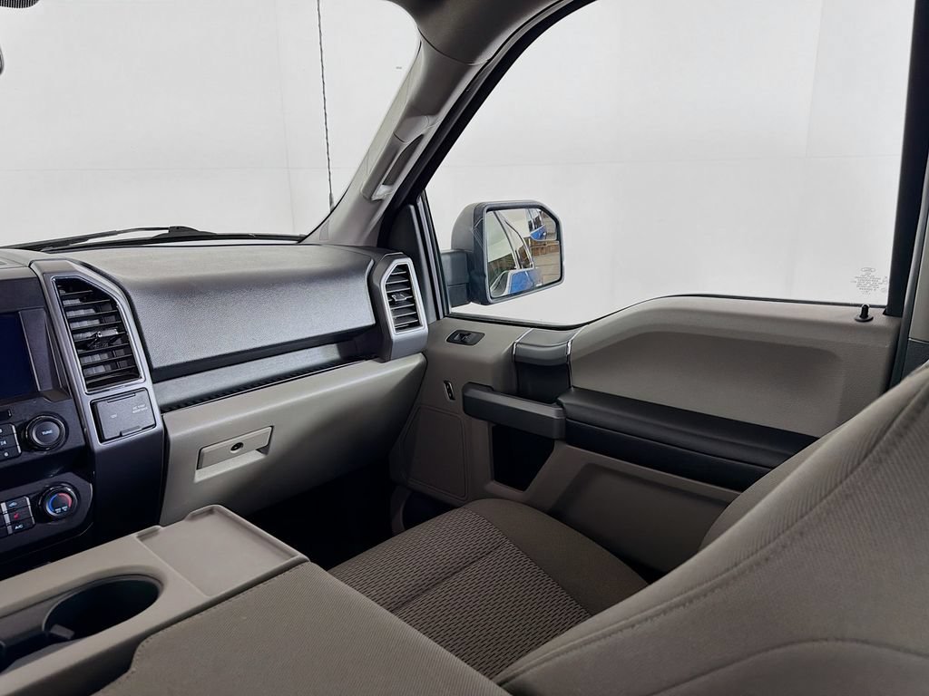 Used 2019 Ford F150 XLT w/ Equipment Group 302A Luxury AWD/4WD image 20