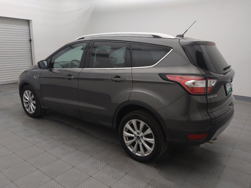 Used 2017 Ford Escape Titanium image 3