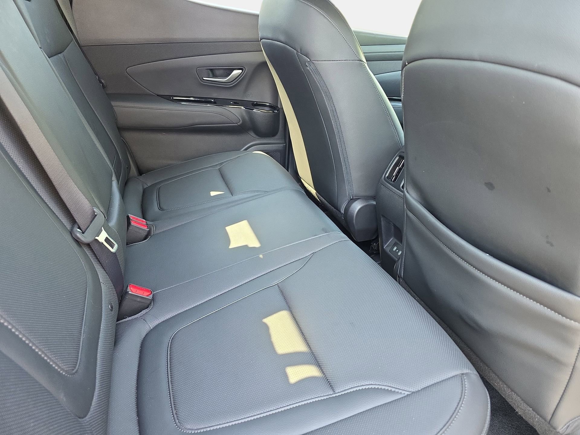 Used 2025 Hyundai Santa Cruz SEL FWD image 11