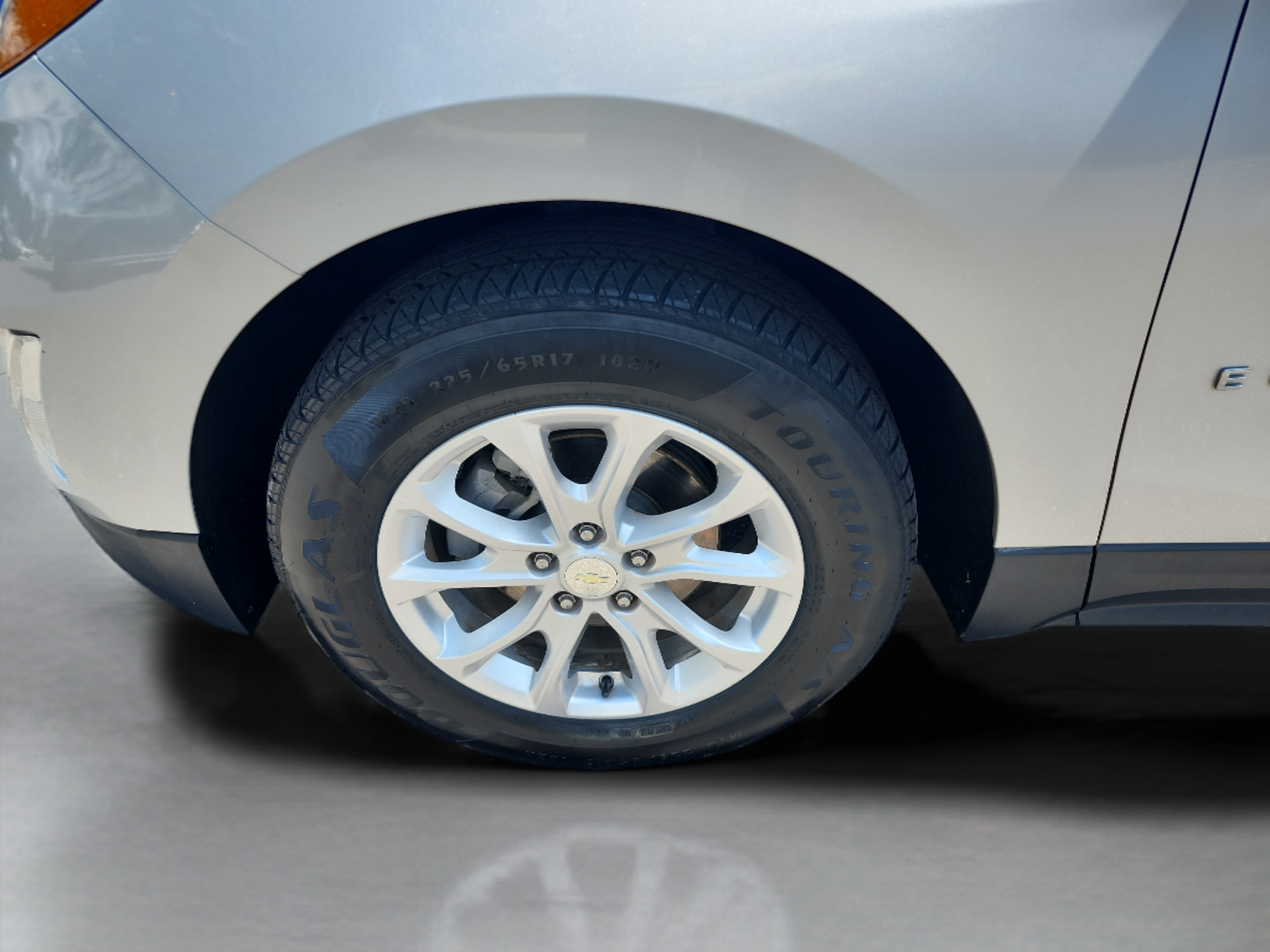Used 2019 Chevrolet Equinox LS FWD image 29