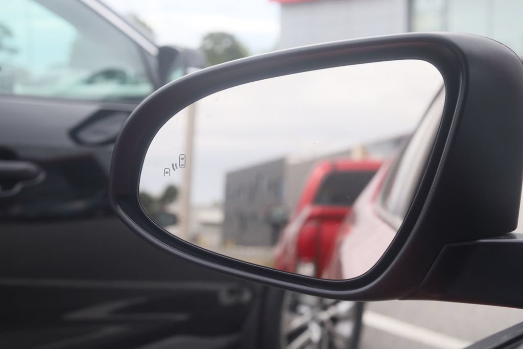 Certified 2021 Toyota C-HR XLE FWD image 6