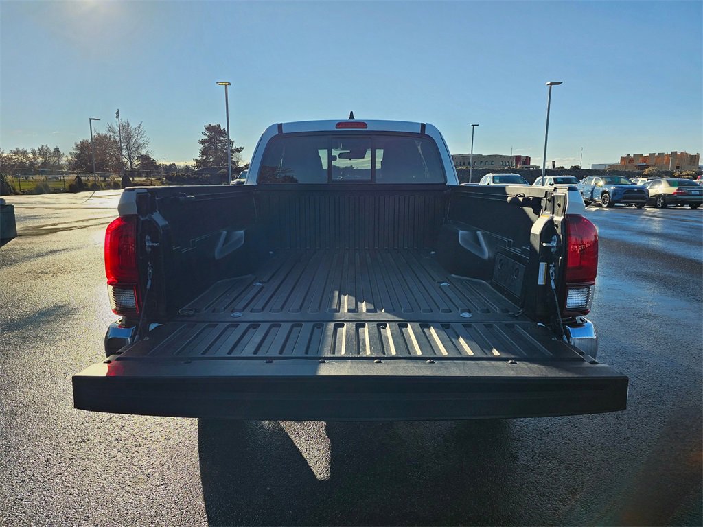 Used 2022 Toyota Tacoma SR5 image 14