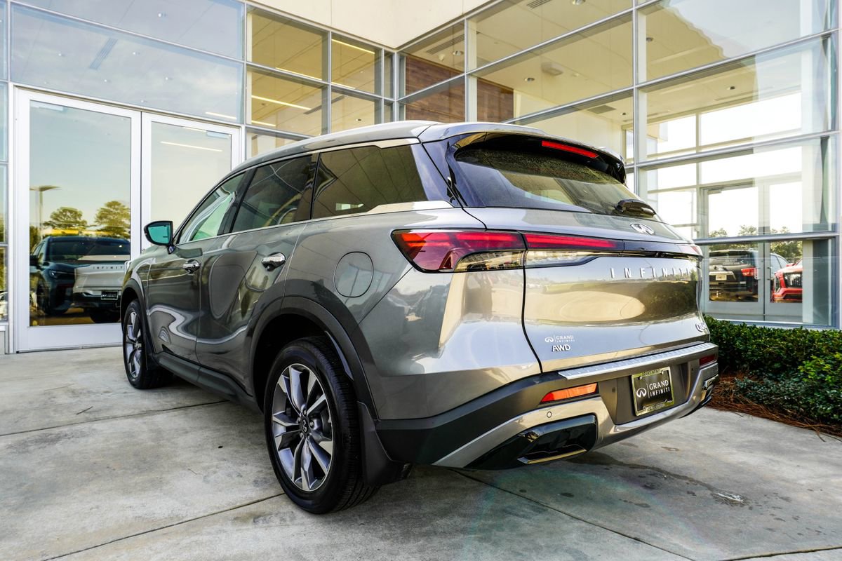 Certified 2023 INFINITI QX60 Luxe w/ Cargo Package image 11