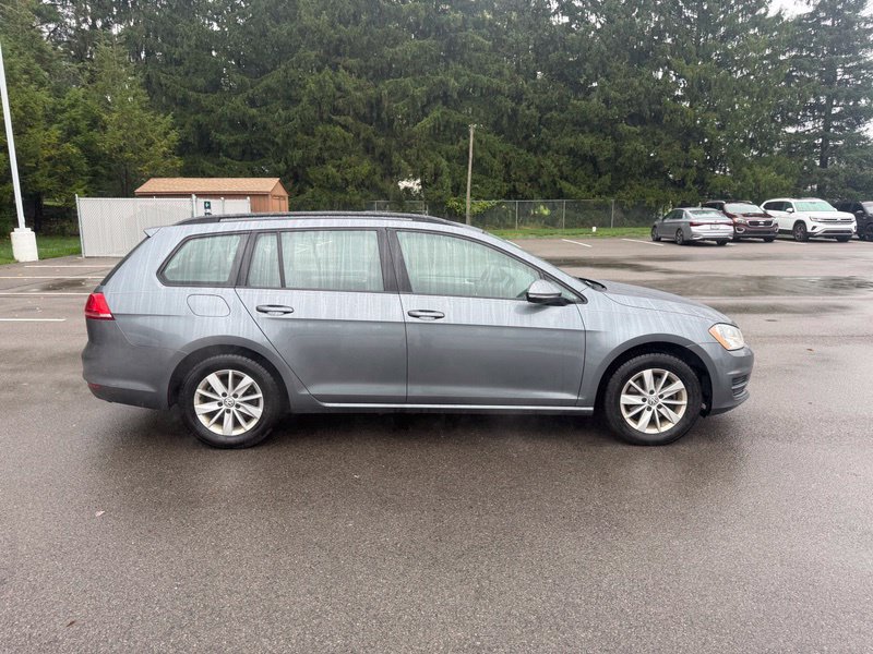 Used 2015 Volkswagen Golf S FWD image 10