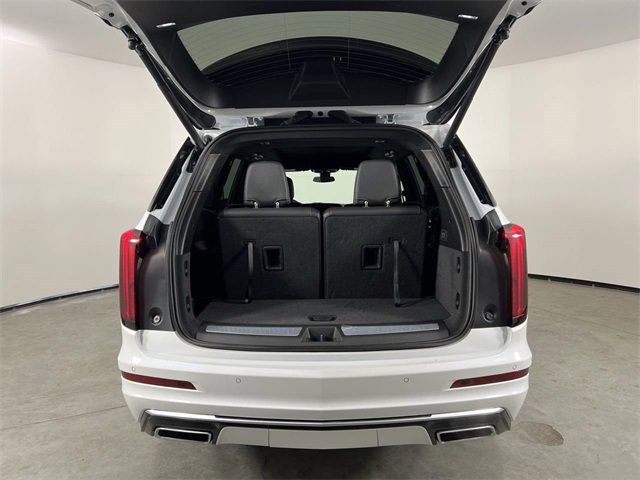 Certified 2025 Cadillac XT6 Luxury image 27