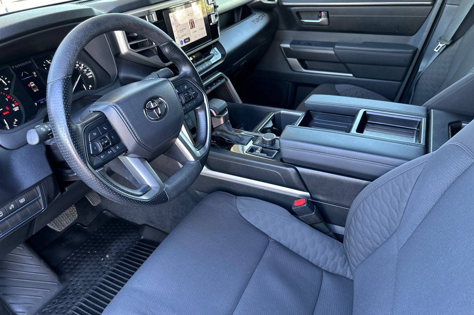 Used 2025 Toyota Tundra SR5 AWD/4WD image 10