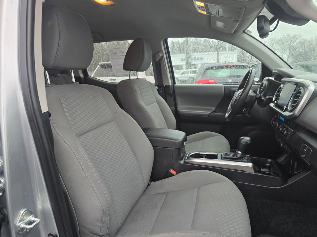 Certified 2023 Toyota Tacoma SR5 AWD/4WD image 13