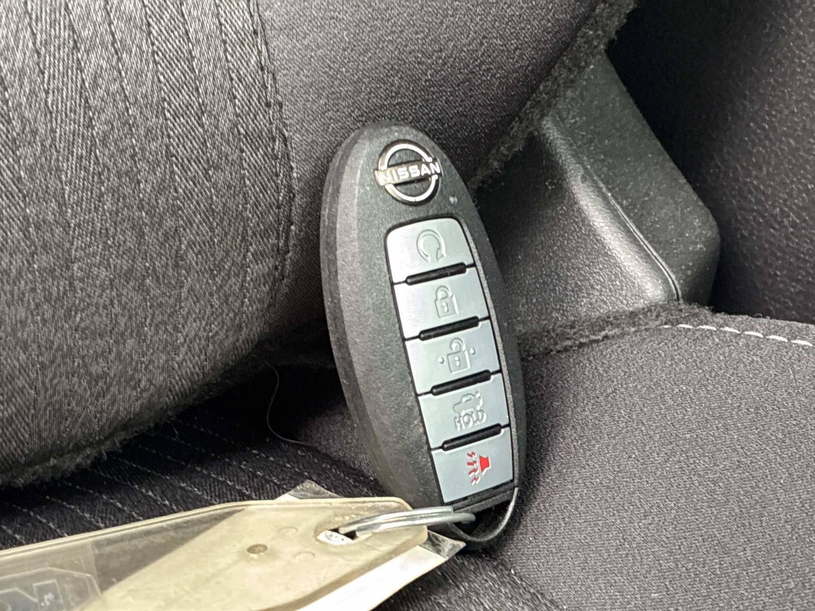 Used 2025 Nissan Altima 2.5 SV AWD/4WD image 10