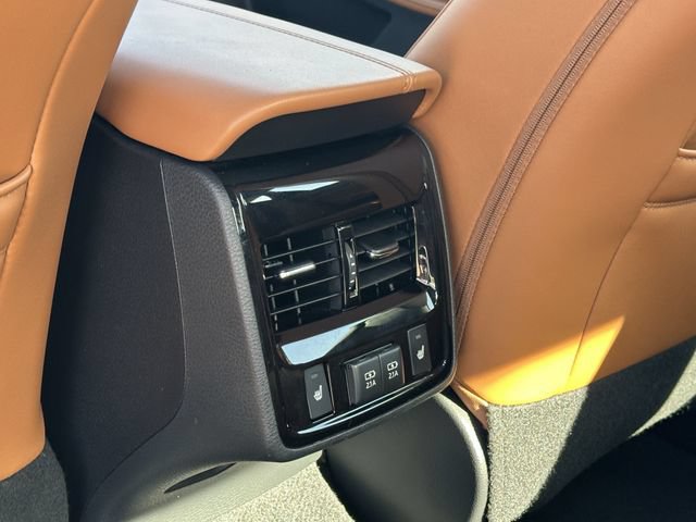 Used 2019 Toyota Avalon Limited w/ Advanced Safety Package FWD image 29