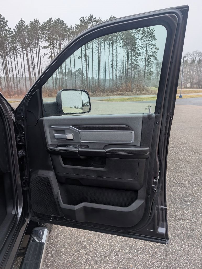 Used 2021 RAM 3500 Big Horn w/ Level 2 Equipment Group image 17