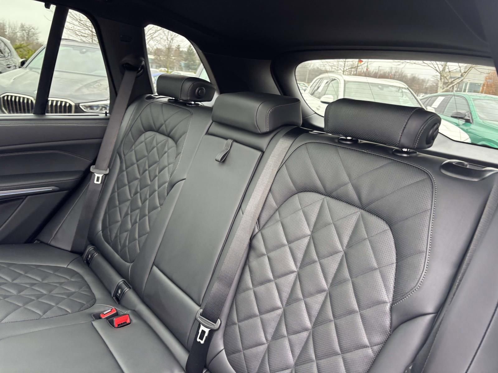 New 2026 BMW X5 xDrive50e image 27