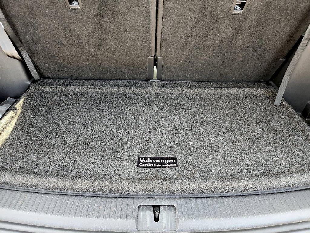 Used 2021 Volkswagen Atlas SEL FWD image 34