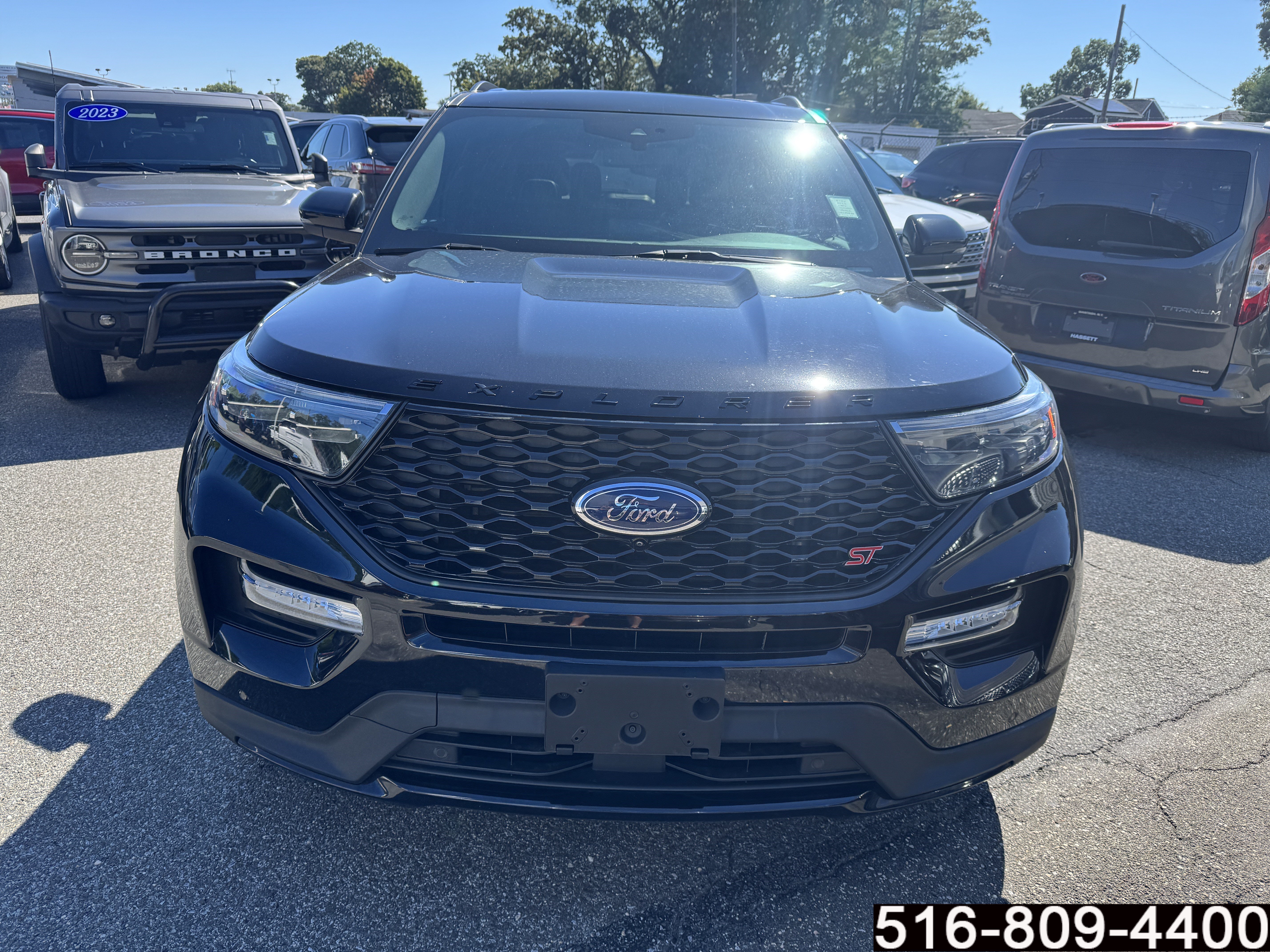 Used 2022 Ford Explorer ST w/ Equipment Group 401A AWD/4WD image 2