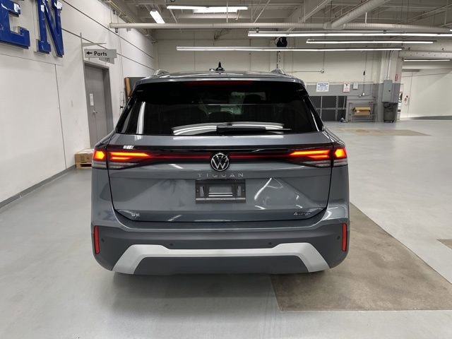 New 2026 Volkswagen Tiguan SE image 3