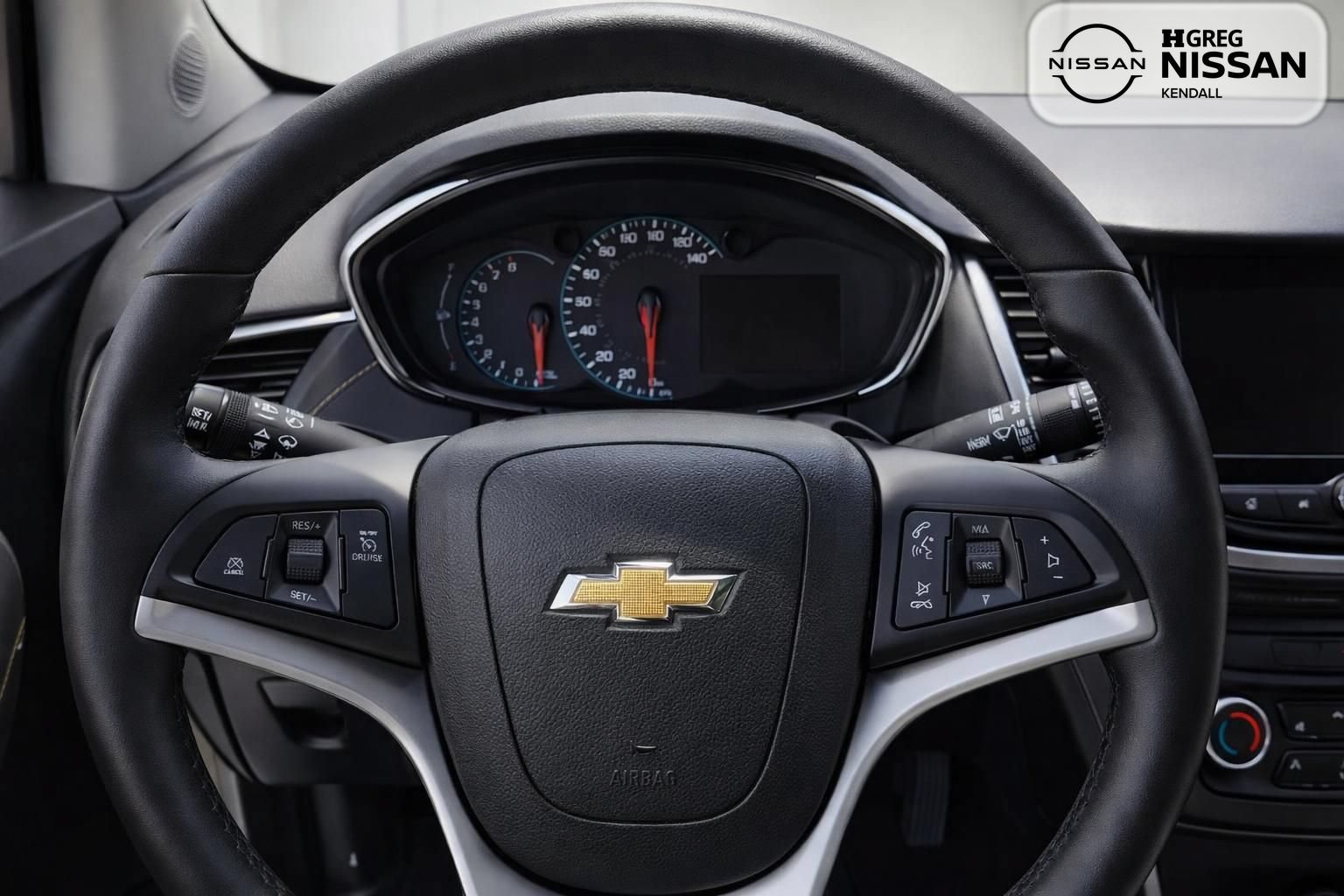 Used 2019 Chevrolet Trax LT w/ LT Convenience Package FWD image 10