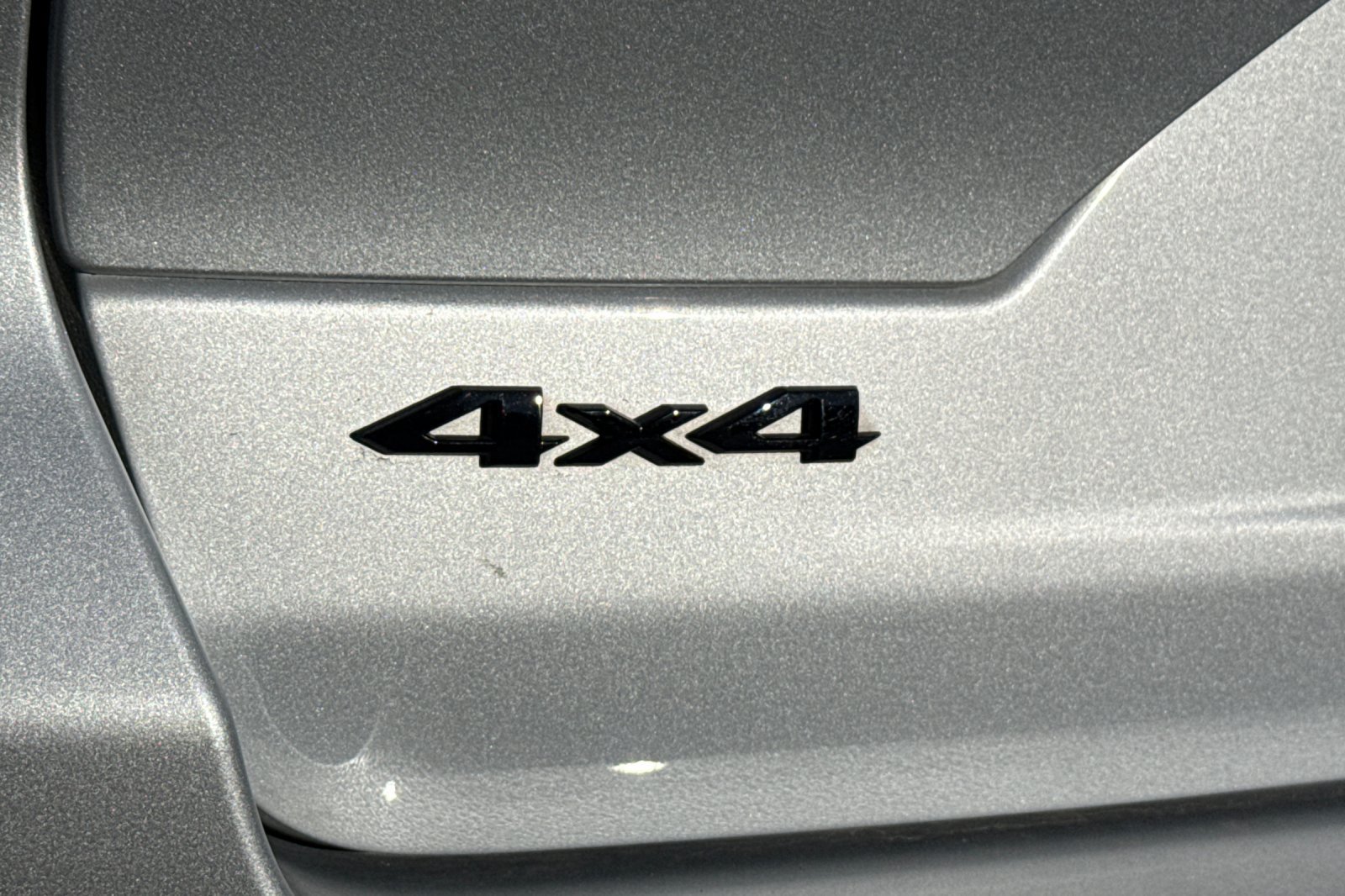 Used 2025 Jeep Grand Cherokee Altitude AWD/4WD image 27